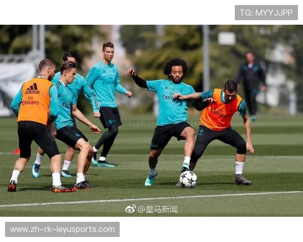 尤文后防训练：教练强调盯人细节与集体协防节奏