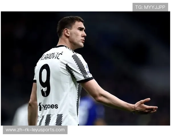 尤文底线突破给出精准倒三角