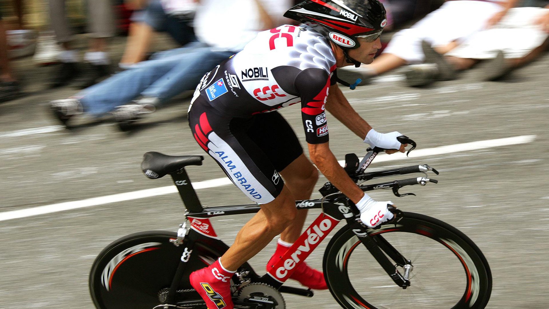 德甲高速反击：瞬间突破防线的经典一刻，德甲速度排名